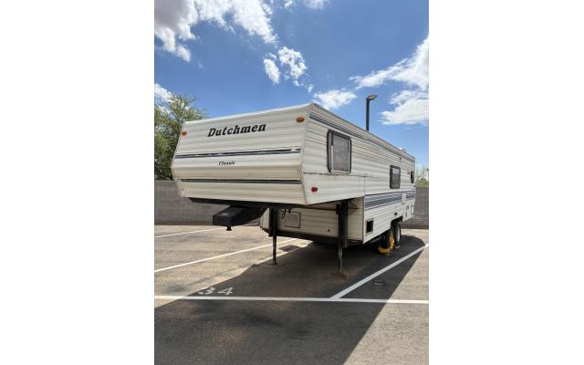 Coolidge RV & Storage RV34 Dutchman